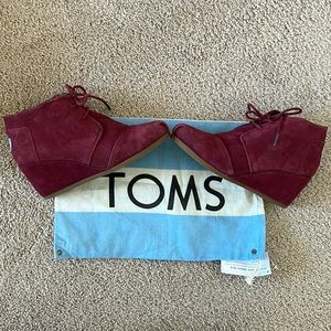 TOMS Desert Wedge Bootie Size 8